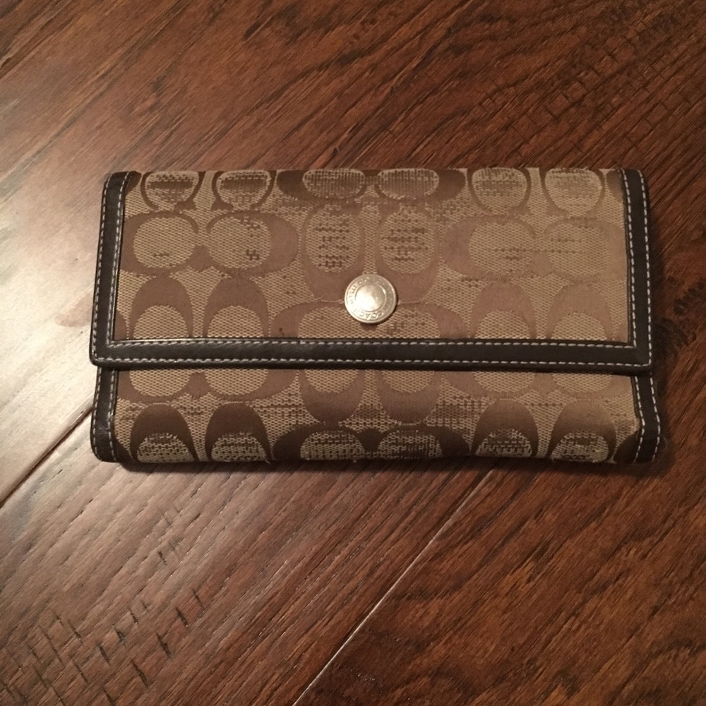 Coach wallet